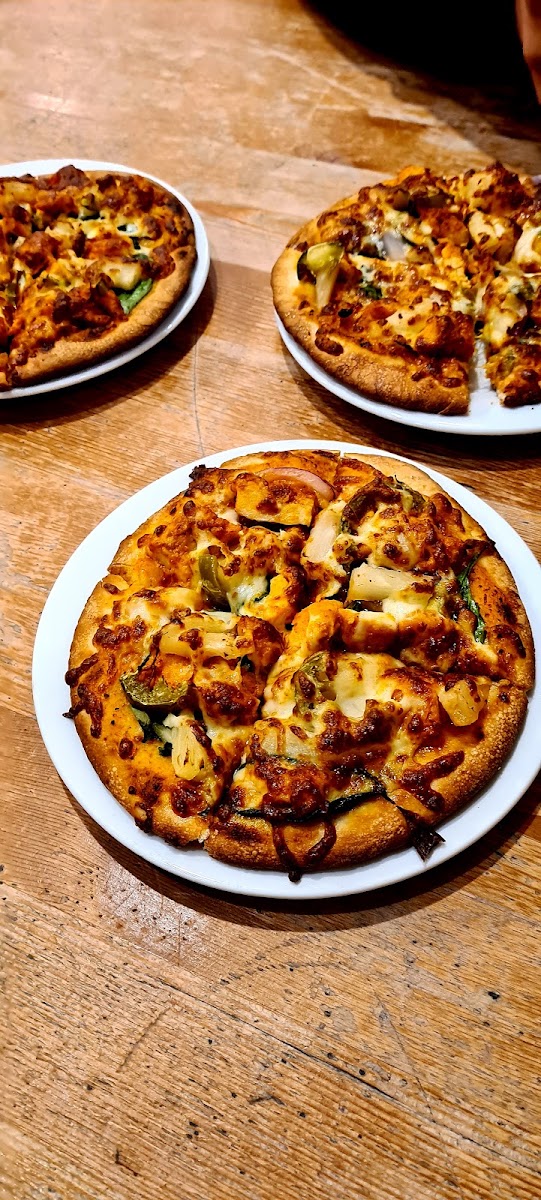 Hiyc Pizzeria Photo 8